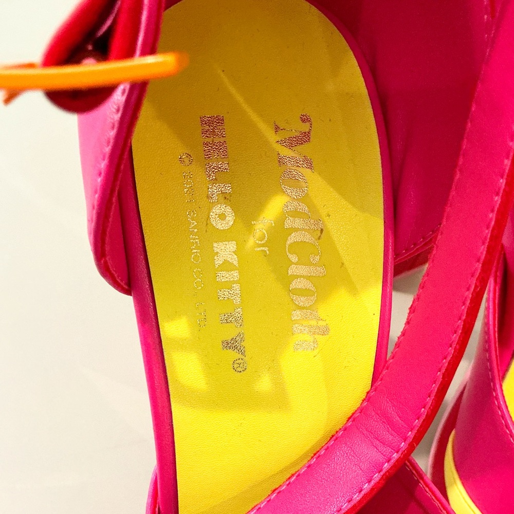 Hello Kitty Red Platform Heels w/ Glitter Bows - Picture 5 of 5
